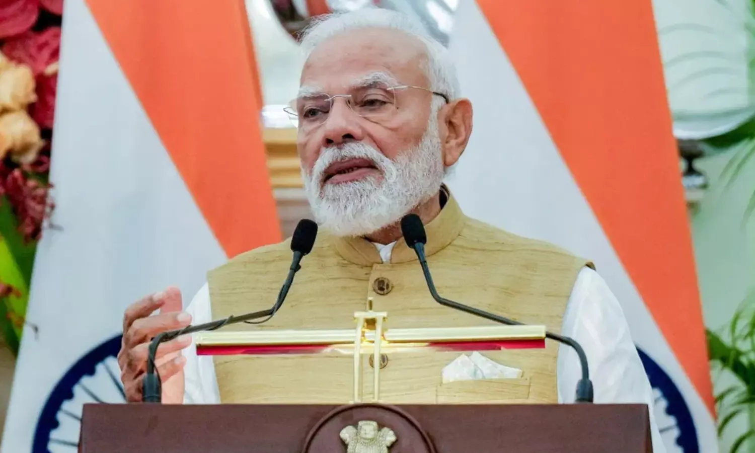 ప్రపంచ నేతల్లో అరుదైన రికార్డ్… యూట్యూబ్లో మోదీకి 3 కోట్లకు పైగా ఫ్యాన్స్ ప్రపంచ నేతల్లో అరుదైన రికార్డ్… యూట్యూబ్లో మోదీకి 3 కోట్లకు పైగా ఫ్యాన్స్