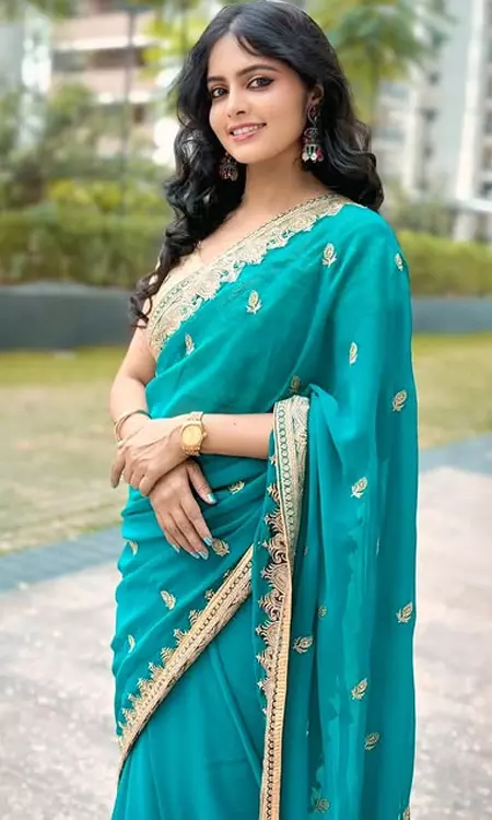 Pragya Nayan Shines in Elegant Teal Saree Look