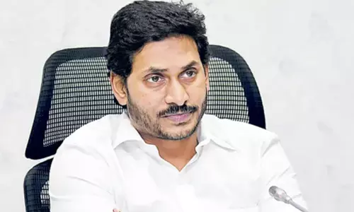 తమిళ రాజకీయాల్లో జగన్.. ఆ సాహసం చేయగలరా?