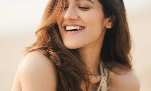 Simran Choudhary Stuns in Beachside Look