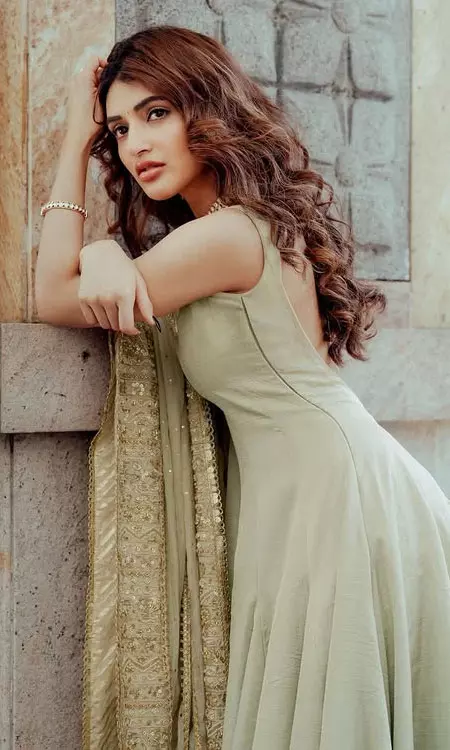 Happy Holi! Sreeleela Stuns Fans in Ethnic Look