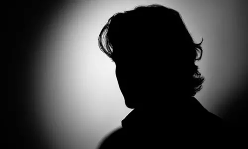 త‌మిళ స్టార్ హీరో ఆన్‌లైన్ ల‌వ్‌స్టోరీ!