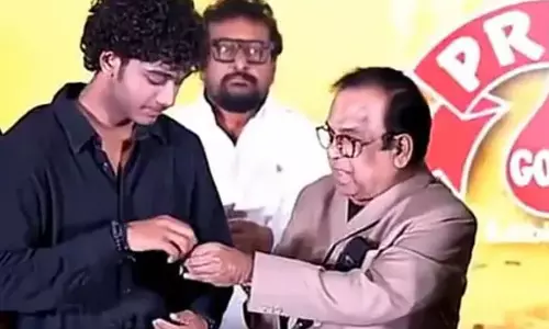 శివాజీ కొడుక్కి బ్రహ్మానందం ఉంగరం ఇచ్చి...!