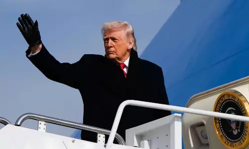 వీకెండ్‌లోనే దాడులు ఎందుకు? ట్రంప్ వ్యూహంపై మార్కెట్ విశ్లేషణ