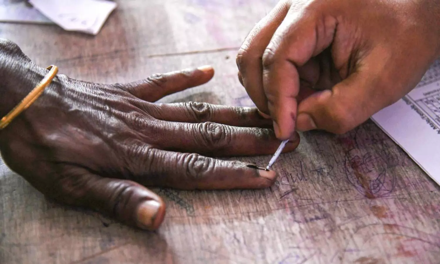 కొత్త జిల్లాల ప్రాతిపదికనే జడ్పీ ఎన్నికలు.. కీలక నిర్ణయం