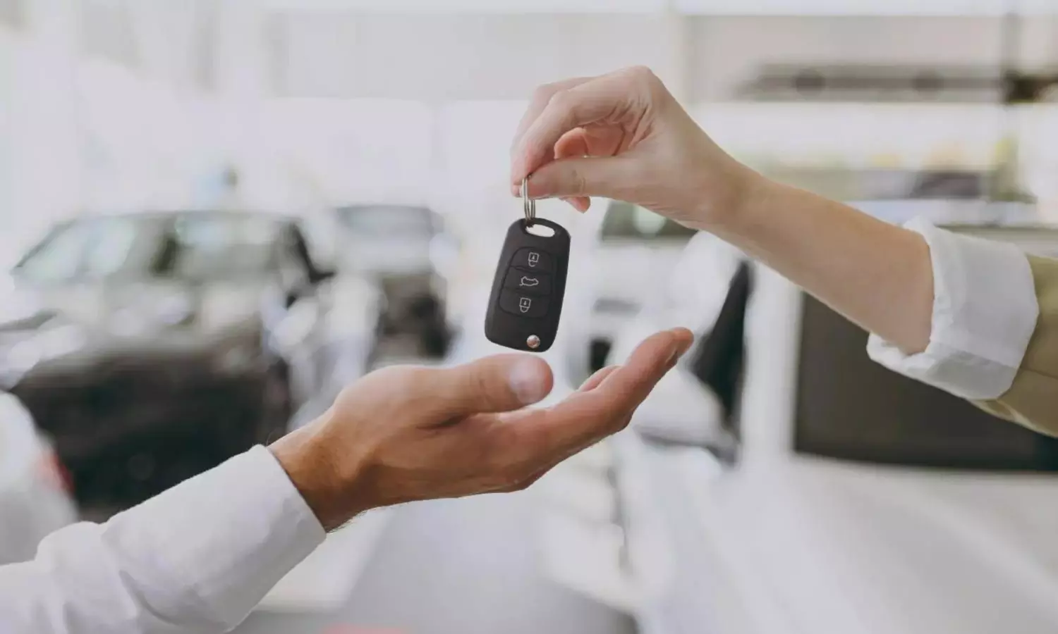 కొత్త వాహనాలు కొంటే 10 శాతం కట్టాల్సిందే !