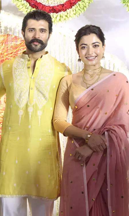 Vijay Deverakonda & Rashmika Mandanna Media Interaction Photos Set-1