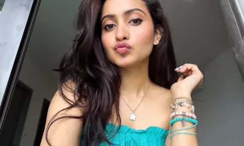 Deepika Pilli Shares Playful Selfie Dump