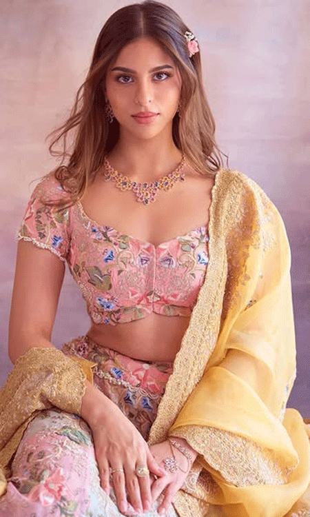 Suhana Khans Stunning Ethnic Look and King Debut Awaits
