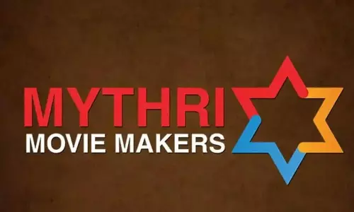 మైత్రీ సంస్థ.. లక్కీ హీరోకు భారీ ఆఫర్ ఇచ్చిందా?