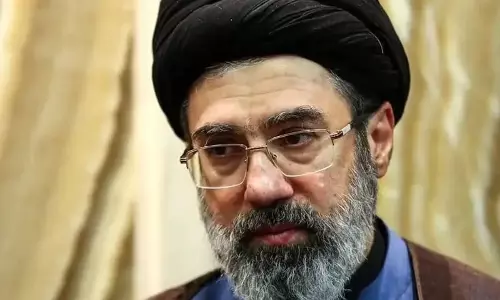 ఇరాన్ వారసత్వ పోరు: ముజ్తబా ఖామెనీ చుట్టూ వికీలీక్స్ సంచలన రహస్యాలు!