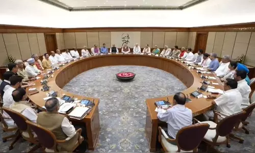 మోడీ కేబినెట్ లో భారీ మార్పులు ?