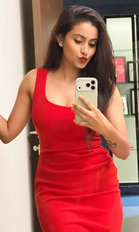 Deepika Pilli Turns Heads in Red Dress Mirror Selfie