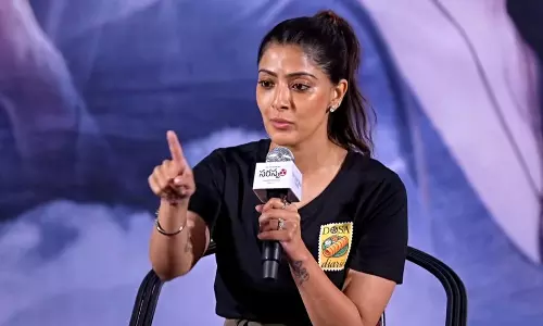 సర‌స్వ‌తి స్టోరీ వివాదంపై వ‌ర‌ల‌క్ష్మీ కౌంట‌ర్‌!