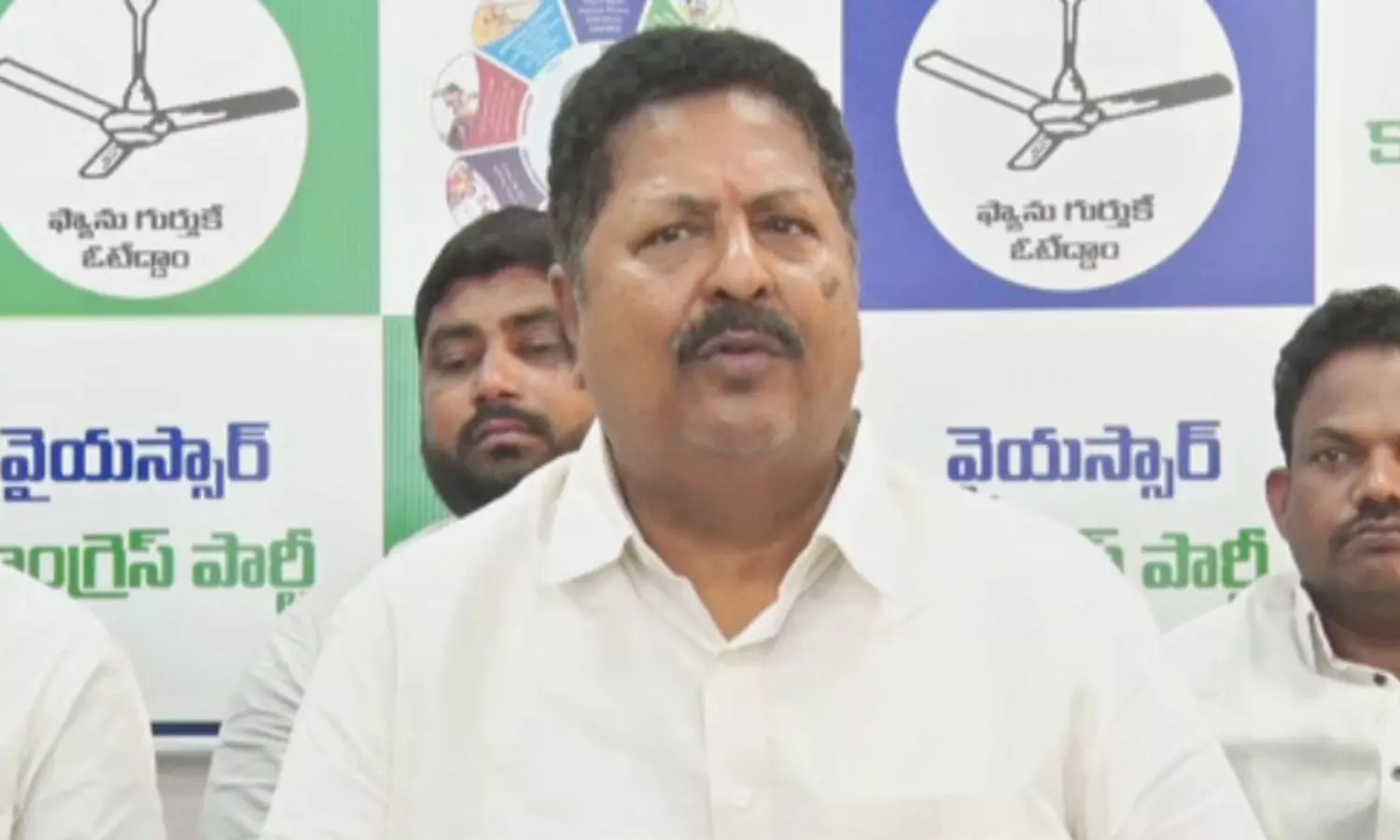 కారుమూరి క‌ష్టాలు... రాజీకి తిప్ప‌లు.. ?