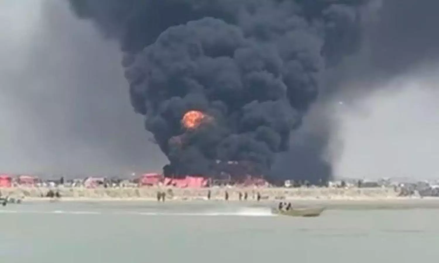 బలూచిస్తాన్‌లో మళ్లీ ఉద్రిక్తతలు.. ప్రజల ఇంధనాన్ని కాల్చివేసిన పాక్ అధికారులు