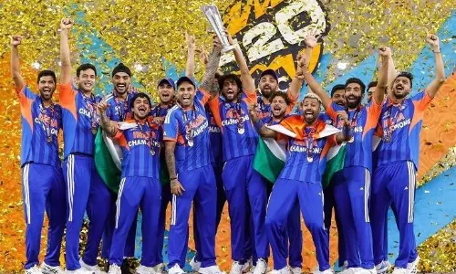 డిజిటల్ చరిత్రలో ప్రభంజనం: 82.1 కోట్ల వ్యూస్‌తో ఇండియా.. న్యూజిలాండ్ ఫైనల్ సరికొత్త ప్రపంచ రికార్డు!