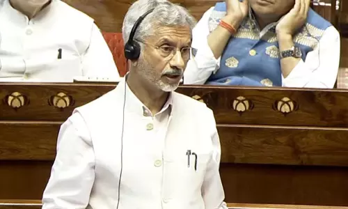 ఇరాన్ ఎఫెక్ట్‌: అక్క‌డ క్షిప‌ణులు.. ఇక్క‌డ మాట‌ల మంట‌లు!