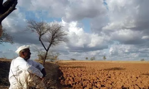 వాన చుక్క కోసం ఆకాశం వైపు చూడాల్సిందే !