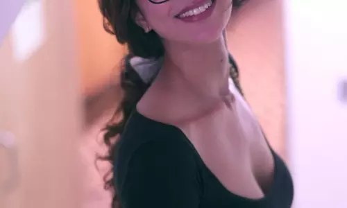 Diksha Singh: Radiating Karishma Ka Karishma in Style and Cinema