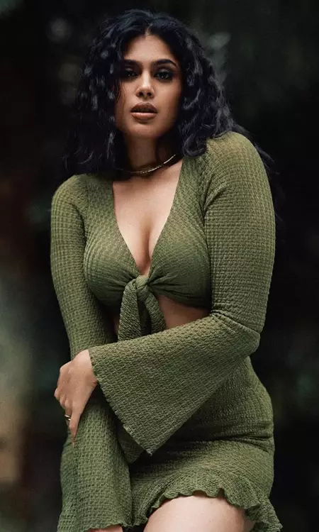 Faria Abdullahs Radiant Photo Magic