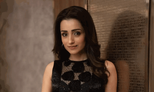 త్రిష ఫైర్ అవ్వడంతో సీన్ రివర్స్!