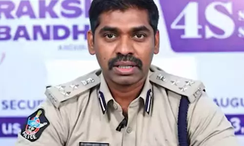 ఇది ఏపీ పోలీసు రివేంజ్? బిహార్ లో దెబ్బకు రిటర్న్ గిఫ్ట్?