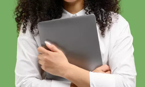 ట్రెండింగ్ లో జాబ్ హగ్గింగ్.. అసలు ఏంటి దీని కథ?