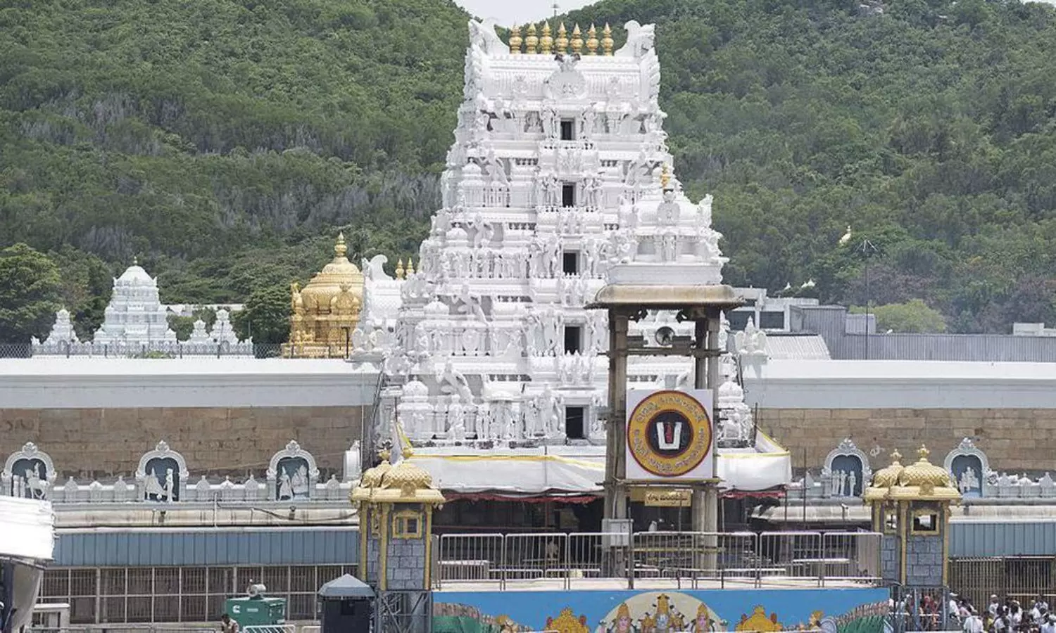 తిరుమ‌ల‌కు మ‌రో క‌ష్టం.. ఒడ్డెక్కేనా?!