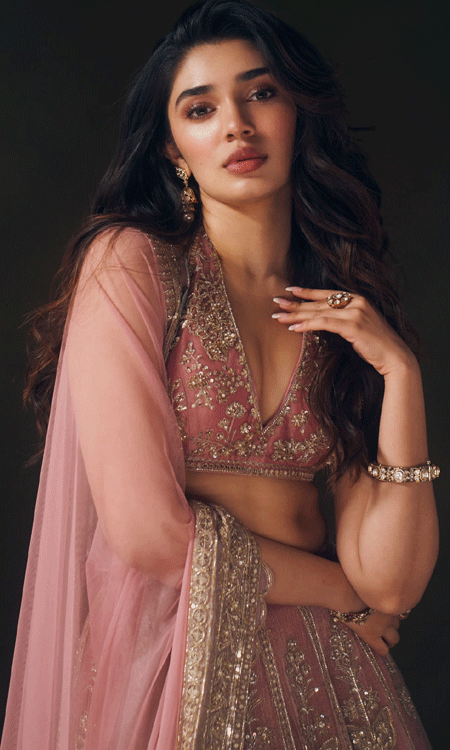 Krithi Shetty: Baddie in Baby Pink – Glam Photoshoot & Rising Film Career