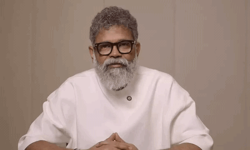 సుకుమార్ కు ఇంకా టైమ్ కావాలా?