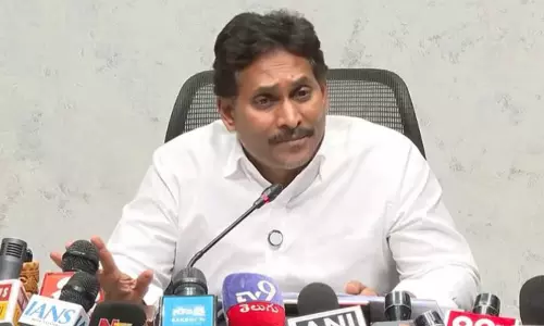 బాబు ఉప ప్రధాని... గొప్ప సంగతే అన్న జగన్