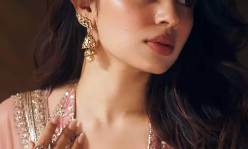 Krithi Shetty: Baddie in Baby Pink – Glam Photoshoot & Rising Film Career