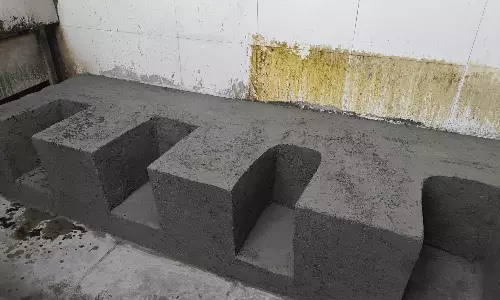 హోటళ్లలో ఆరిపోతున్న గ్యాస్ పొయ్యిలు.. కట్టెల పొయ్యిలే ఇప్పుడు రక్షాకవచం!