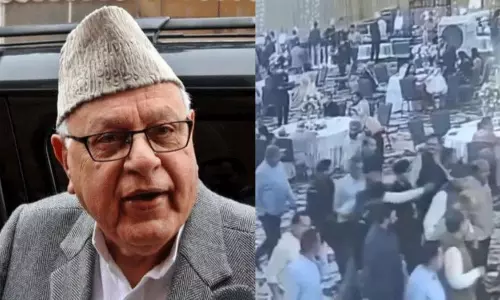 శ్రీనగర్‌లో కలకలం.. ఫరూక్ అబ్దుల్లా గురితప్పిన తూటా..