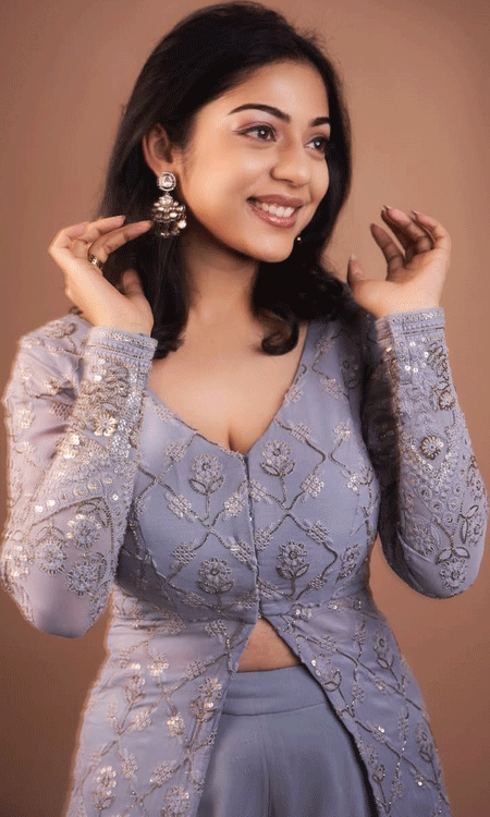 Varsha Bollamma Shines in Elegant Lavender Anarkali