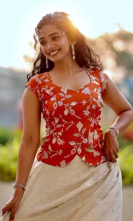 Saanve Megghana Looks Beautiful Wearing Her Favorite Color