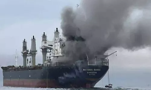 అబ్రహం లింకన్ దెబ్బతిన్నదా? ఇరాన్ ది ఒట్టి ప్రచారమేనా? గల్ఫ్ జలాల్లో హైడ్రామా!