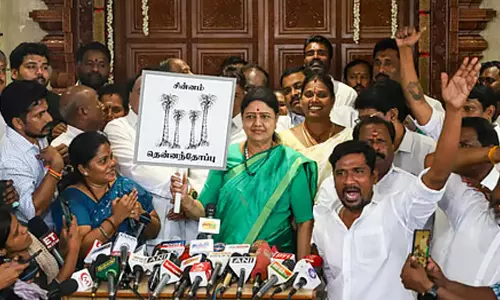 చెప్పినట్లే ‘అమ్మ’ నెచ్చలి రాజకీయ పార్టీ పెట్టేశారు