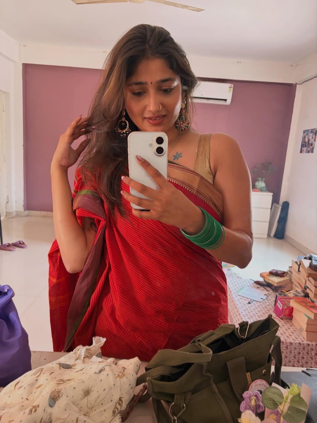 Priya Vadlamani Impresses with Graceful Traditional Style Priya Vadlamani Impresses with Graceful Traditional Style