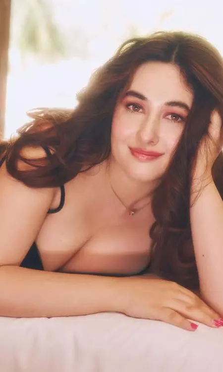 Aditi Budhathoki’s Mesmerizing Beauty Steals the Spotlight