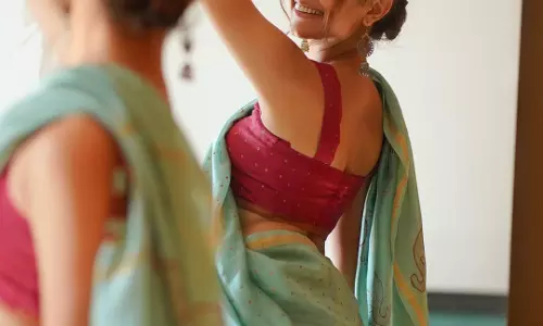 Maria Looks Dazzling In These Snaps