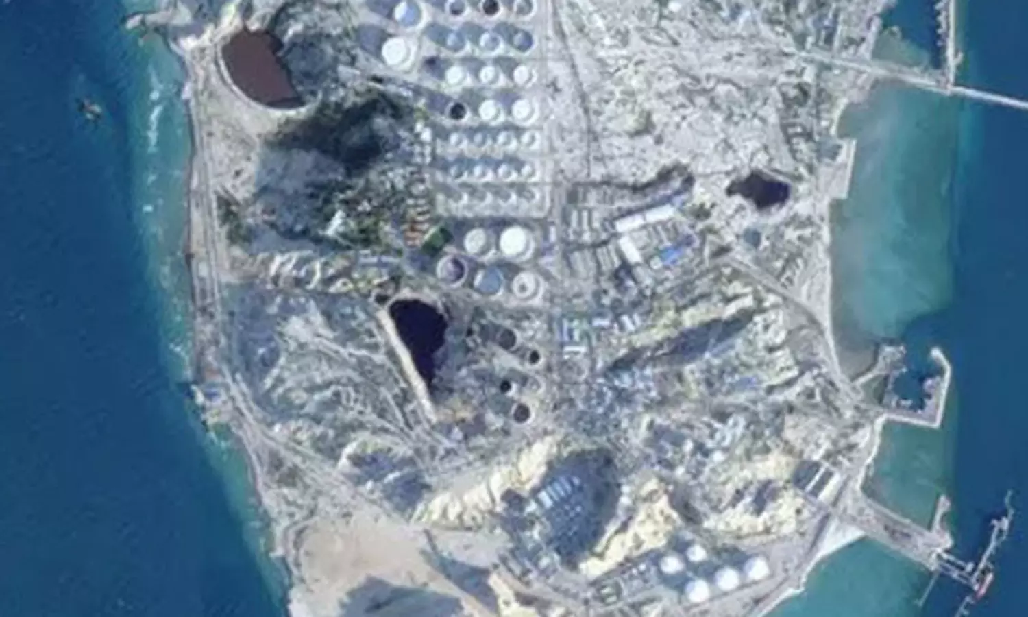 ఇరాన్ ఆర్థిక వెన్నెముకపై దెబ్బ!.. ఆయిల్ టెర్మినల్స్పై క్షిపణుల వర్షం.. పెట్రో ఆదాయానికి గండి! ఇరాన్ ఆర్థిక వెన్నెముకపై దెబ్బ!.. ఆయిల్ టెర్మినల్స్పై క్షిపణుల వర్షం.. పెట్రో ఆదాయానికి గండి!