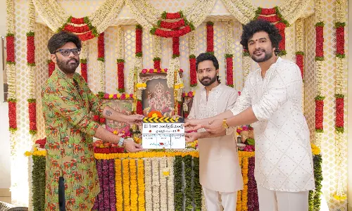 Siddhu J Wearing Akhil Akkineni’s Fantasy Shoes?