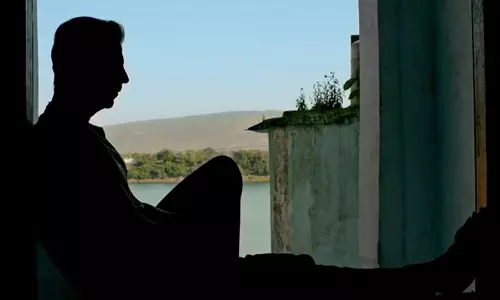 ఆ హీరోకి వ‌య‌సుతో ప‌నిలేదు ఎవ‌రైనా ఒక్క‌టే!