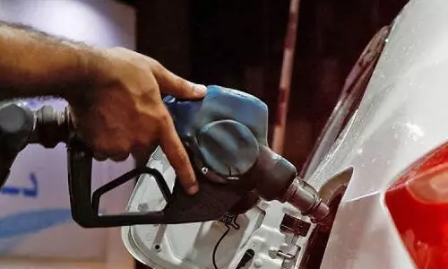 పెట్రోల్ ధరలపై కేంద్రం సంచలన ప్రకటన