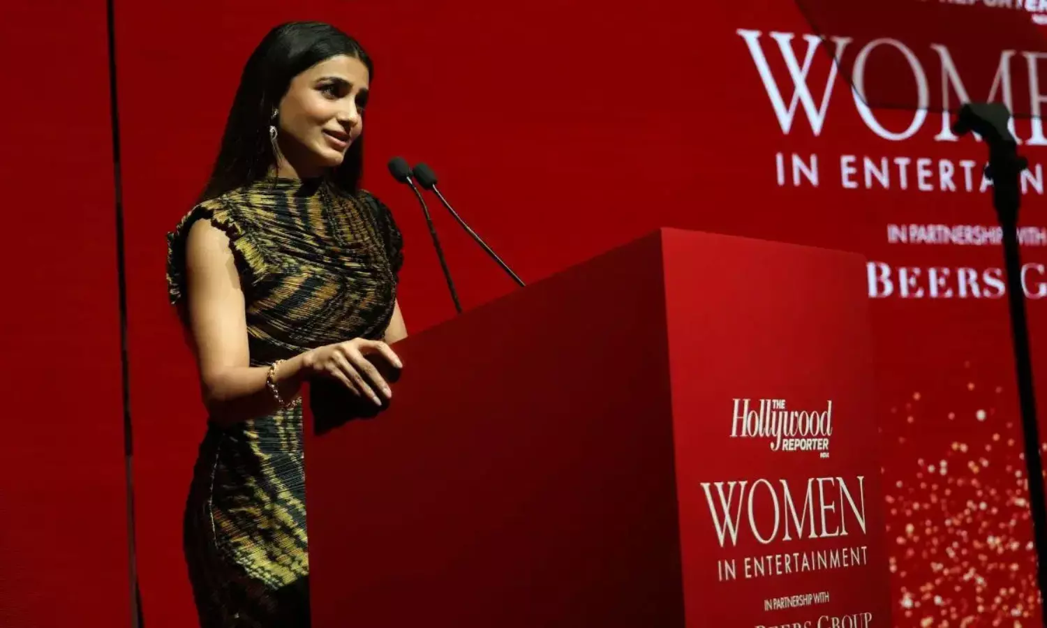 హీరోల పక్కన ఉండడం.. సారీలు చెప్పడం కాదు.. ఇకనైనా అవి మానుకోండి..: సమంత