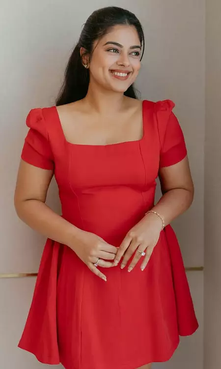 Siddhi Idnani Turns Heads in Stunning Red Mini Dress Photoshoot