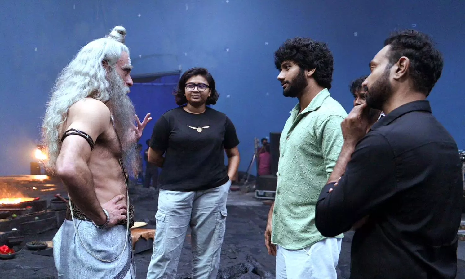 ప్రశాంత్ వర్మ మహాకాళి కోసం శుక్రాచార్యుడుగా మారిన బాలీవుడ్ హీరో..! ప్రశాంత్ వర్మ మహాకాళి కోసం శుక్రాచార్యుడుగా మారిన బాలీవుడ్ హీరో..!