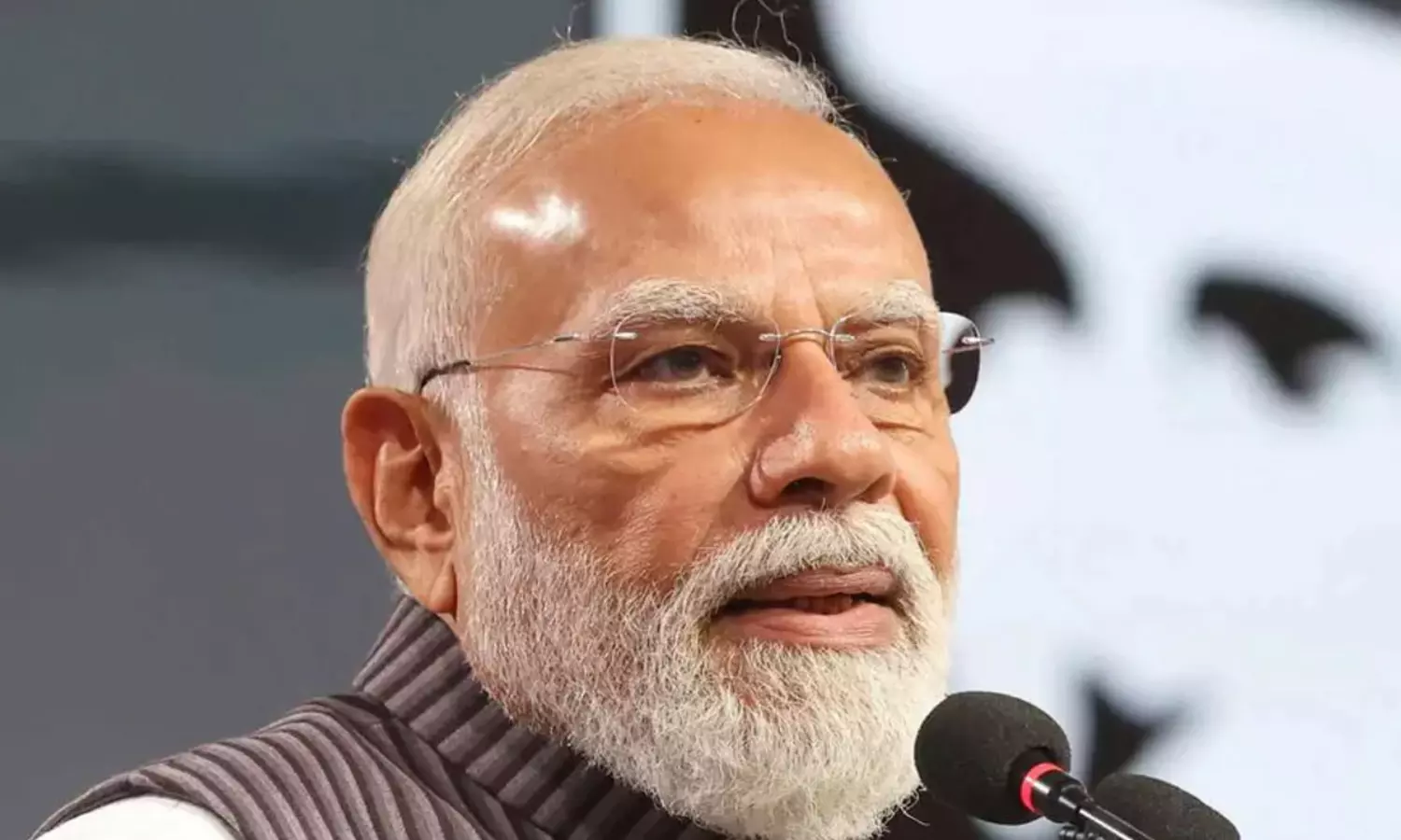 యుద్ధం ఆగలేదు.. మాపై తప్పుడు ప్రచారం వద్దు: మోడీ యుద్ధం ఆగలేదు.. మాపై తప్పుడు ప్రచారం వద్దు: మోడీ